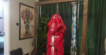 花嫁 被调教的新娘 上集 汉服新娘戴着镣铐给主人洗脚 骑三角木马酷刑 五花大绑鞭打