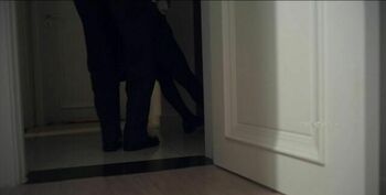 学生妹JK制服黑丝袜 被捂晕拖到椅子上捆绑